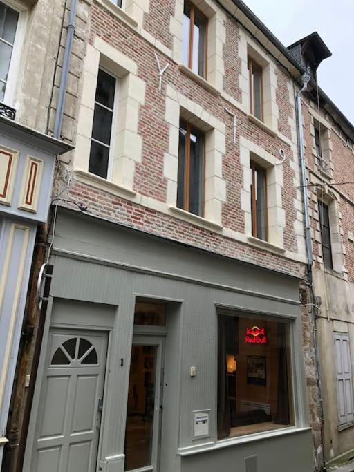 Suite De Charme Au Pied De La Cathedrale Laon Exteriör bild